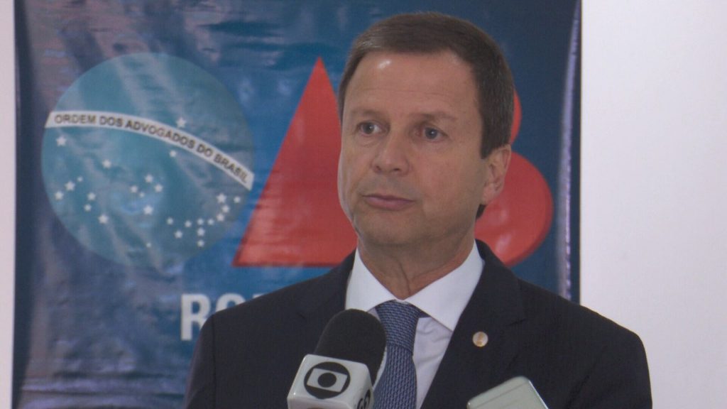 Fake News: OAB não está concedendo carteira de advogado para deputado