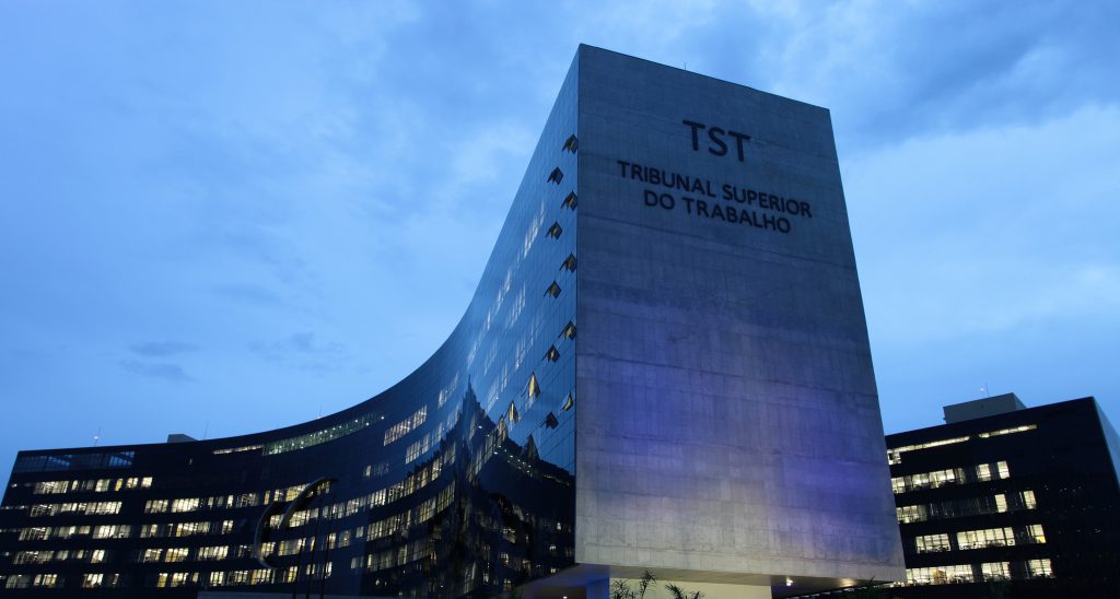 Métodos de mediação em conflitos coletivos adotados pelo TST são apresentados aos TRTs