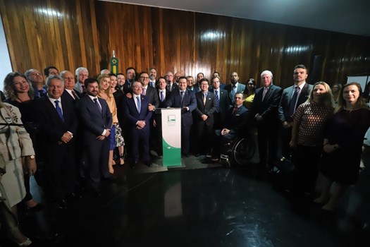 Lançada Frente Parlamentar da Advocacia com 199 deputados