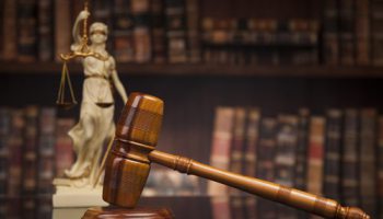 Oposição de embargos não prejudica recurso contra decisão que incluiu parte no polo passivo da execução