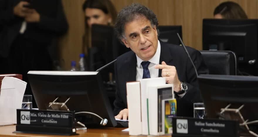 CNJ define volta ao presencial e exceções para audiência virtual