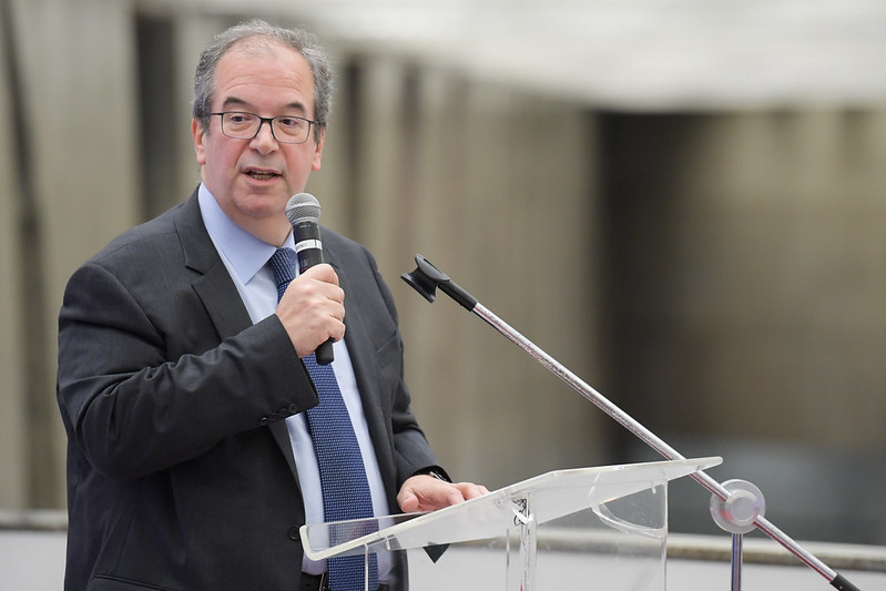 STJ reinicia discussão sobre penhora de salário para pagar honorários de advogado