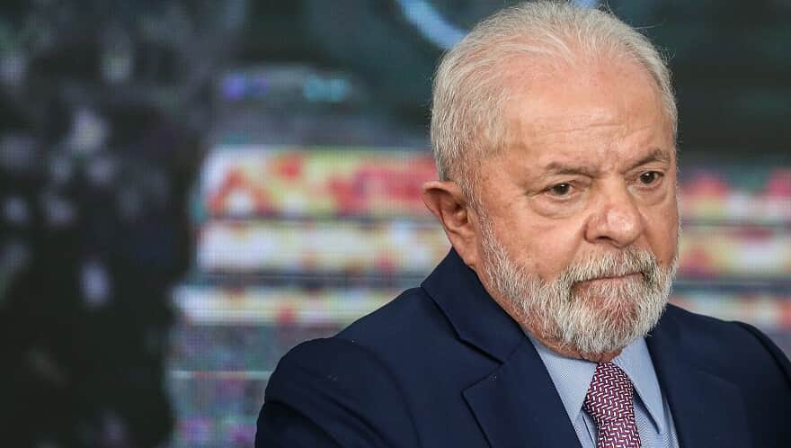 Lula sanciona lei que regulamenta exame toxicológico na emissão de CNH