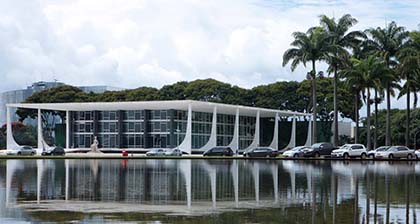 Imunidade tributária no processo de exportação depende de lei complementar, decide STF