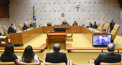Suspenso julgamento de recursos contra decisão que afasta efeitos de sentença definitiva sobre tributos