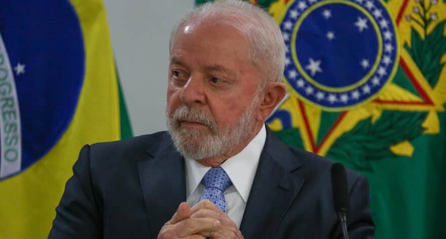 Lula sanciona lei que prevê pensão a filhos de vítima de feminicídio