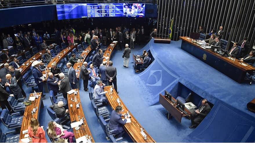 Advogados avaliam reforma tributária aprovada no Senado