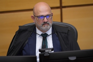 Honorários do vencedor só podem ser majorados se recurso for totalmente desprovido